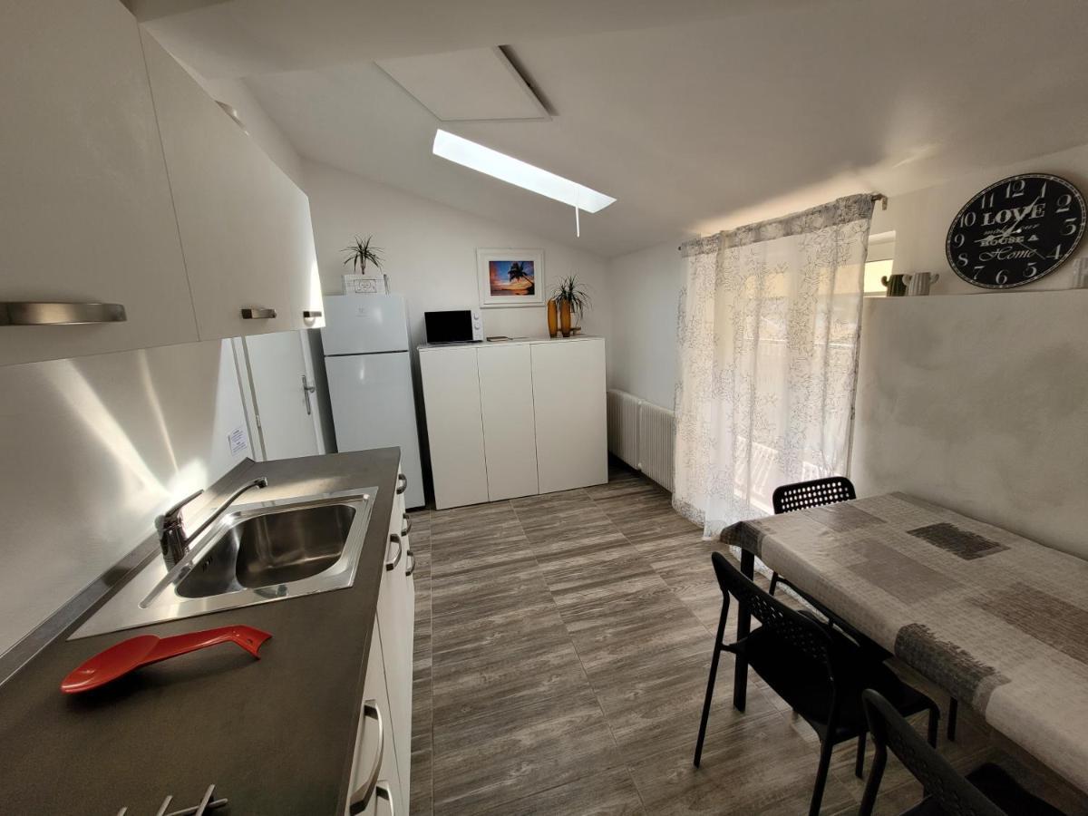 Villa Sonia Apartment & Rooms 리그나노 사비아도로 외부 사진